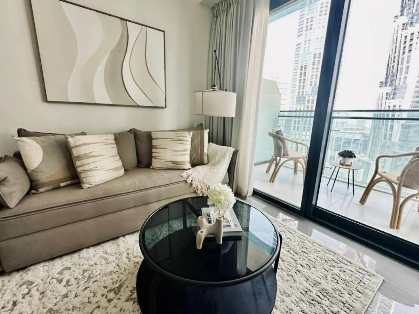 Stylish 1Br Merano Tower Pool Parking Dubai United Arab Emirates